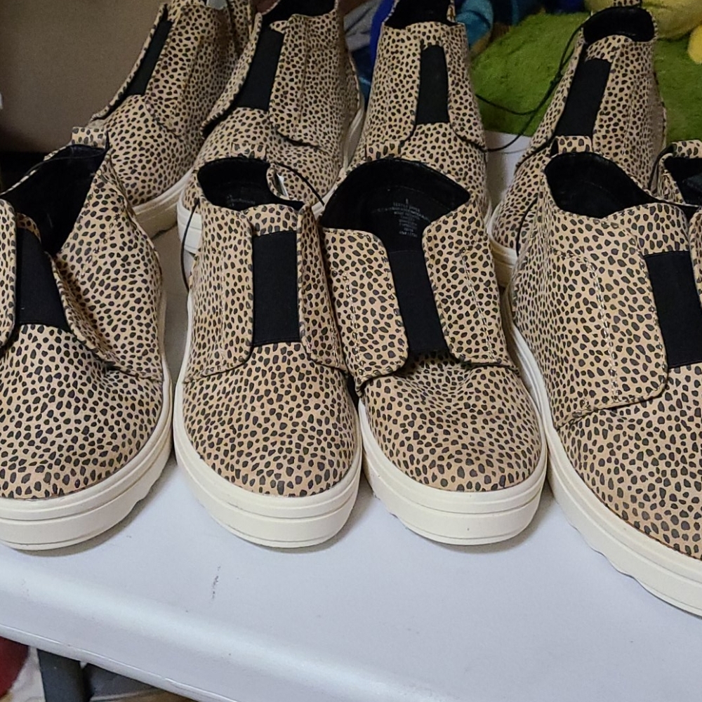 Womens leopard print booties